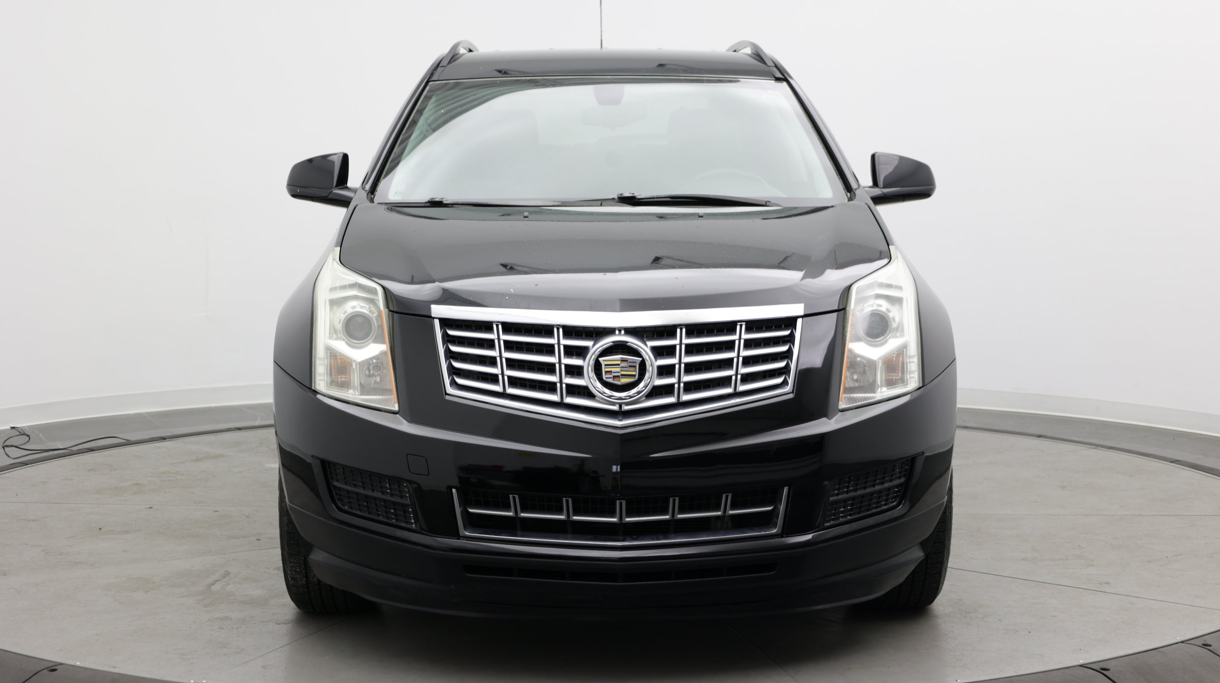 Used 2016 Cadillac SRX FWD image 2