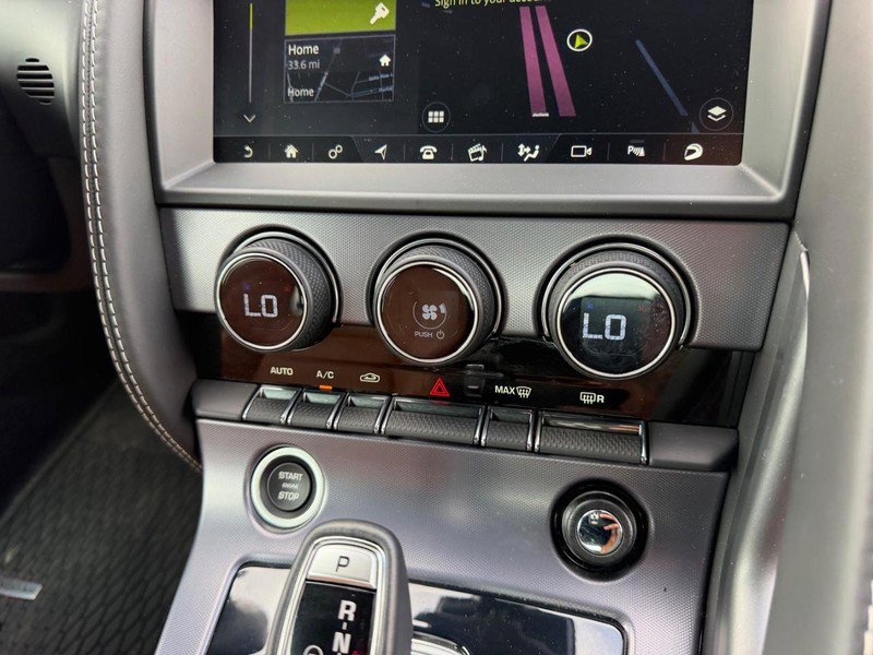 Used 2022 Jaguar F-TYPE Coupe RWD image 14
