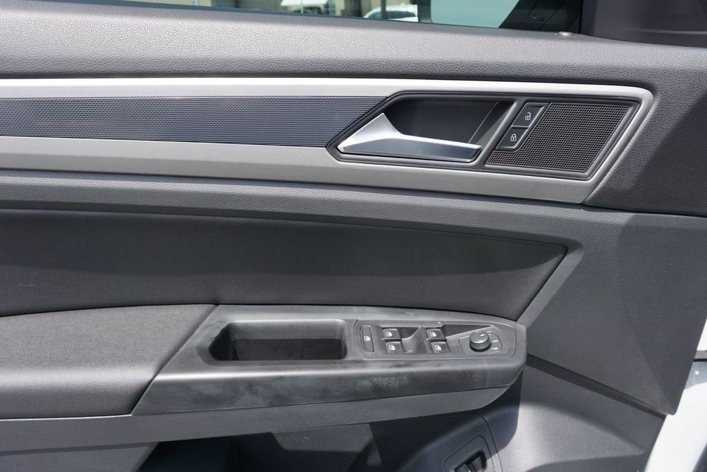 Used 2021 Volkswagen Atlas SE w/ Panoramic Sunroof Package FWD image 10