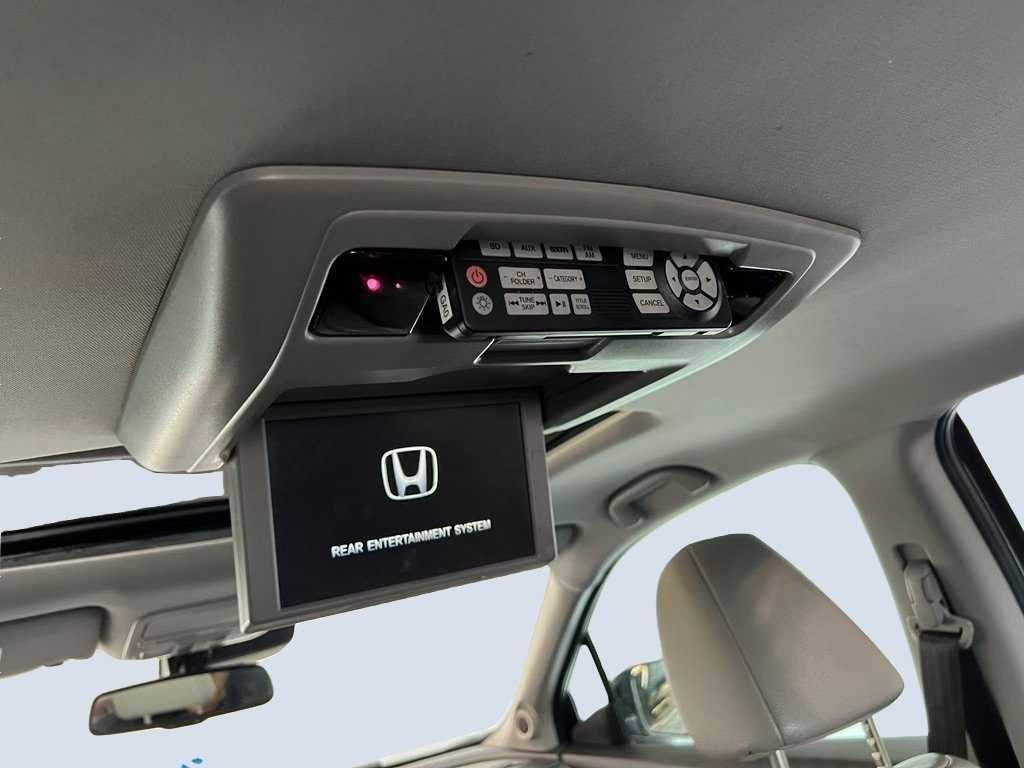 Used 2017 Honda Pilot Touring image 11