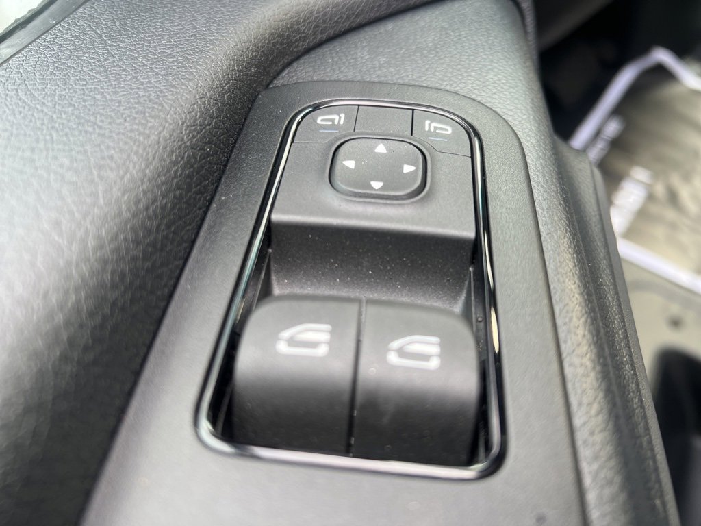 Used 2024 Mercedes-Benz Sprinter 3500 image 24