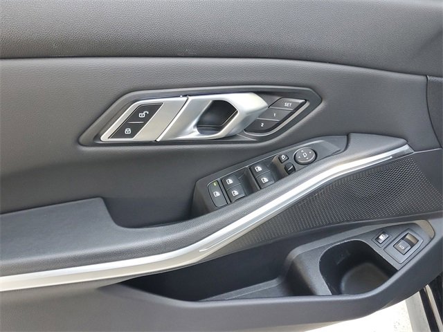 Used 2022 BMW 330e w/ M Sport Package image 18