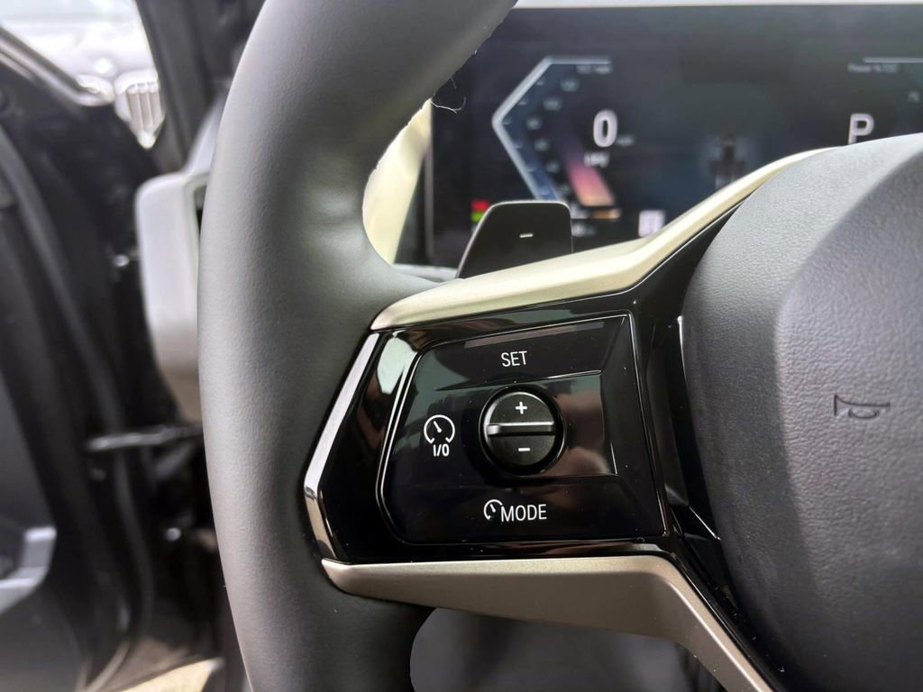 Used 2025 BMW X3 xDrive30i w/ Premium Package image 16