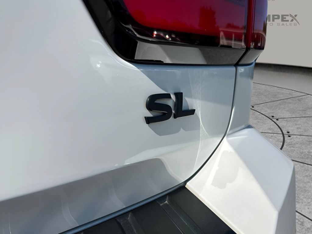 Used 2023 Nissan Armada SL w/ Midnight Edition Package RWD image 33