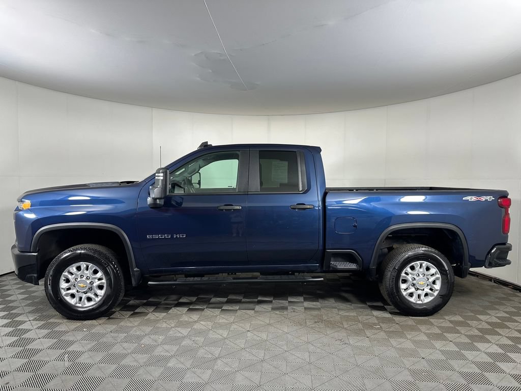 Used 2021 Chevrolet Silverado 2500 Custom w/ Custom Value Package AWD/4WD image 2