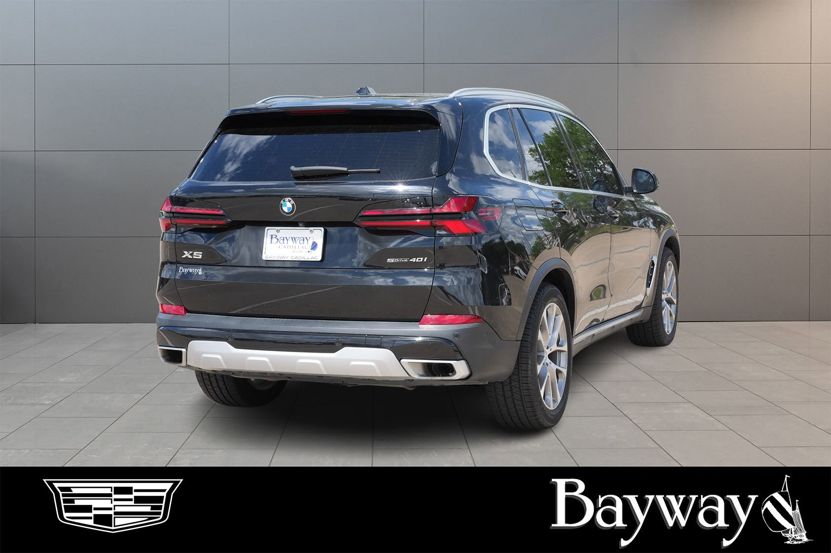 Used 2024 BMW X5 sDrive40i w/ Premium Package image 5