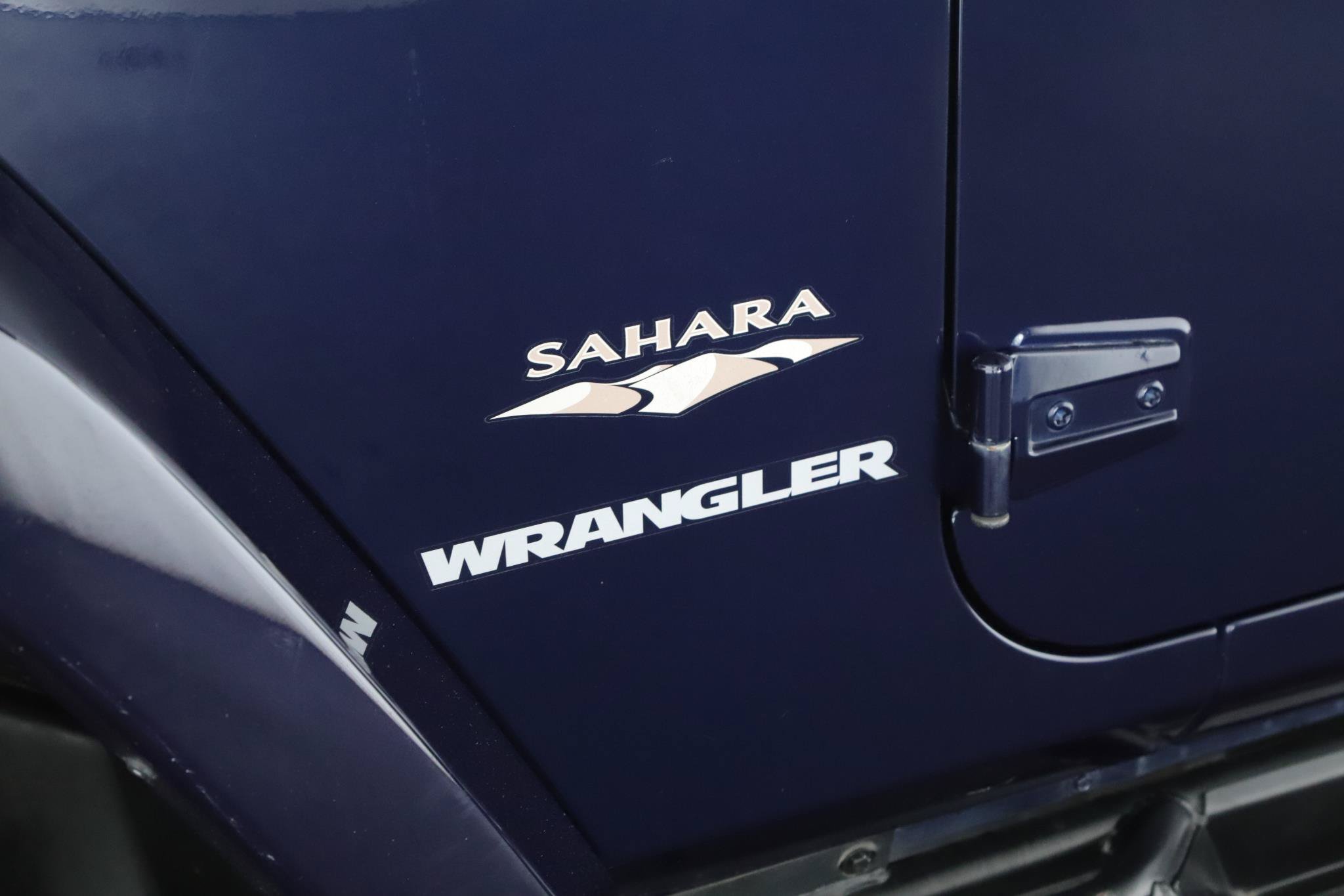 Used 2013 Jeep Wrangler Sahara w/ Dual Top Group AWD/4WD image 16