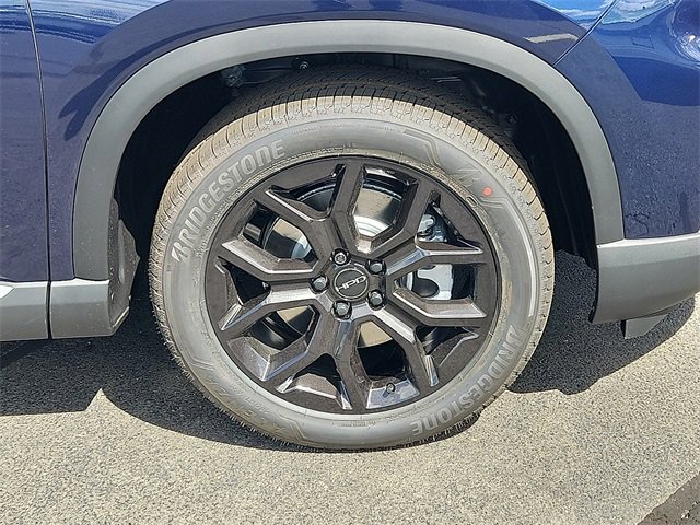 New 2025 Honda Pilot Touring image 8