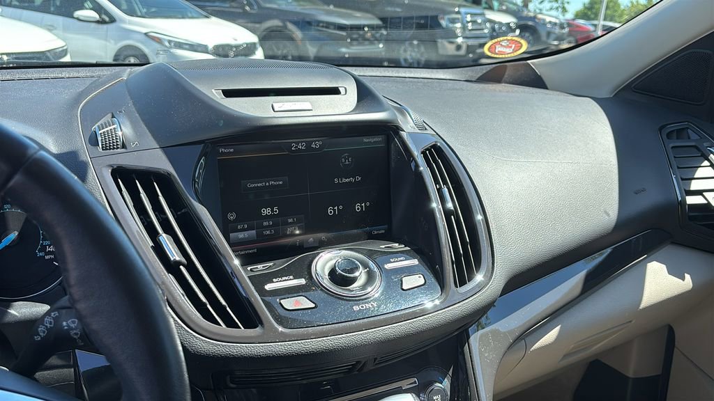 Used 2015 Ford Escape Titanium image 19
