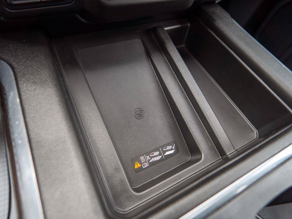Used 2021 Chevrolet Silverado 2500 LTZ w/ Carhartt Edition AWD/4WD image 33