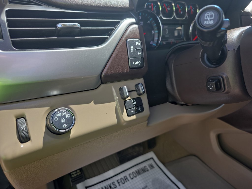 Used 2018 Chevrolet Tahoe LT w/ LT Signature Package image 12