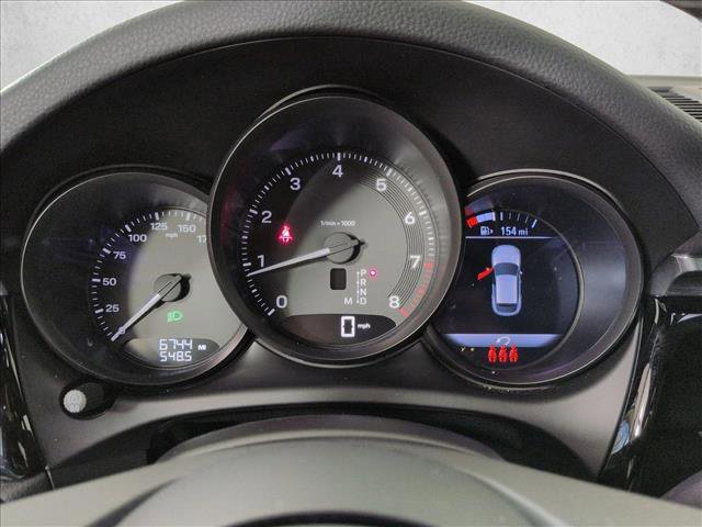 Certified 2025 Porsche Macan Turbo image 12