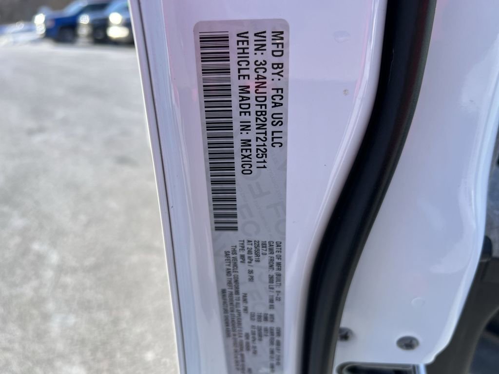 Used 2022 Jeep Compass Latitude image 27