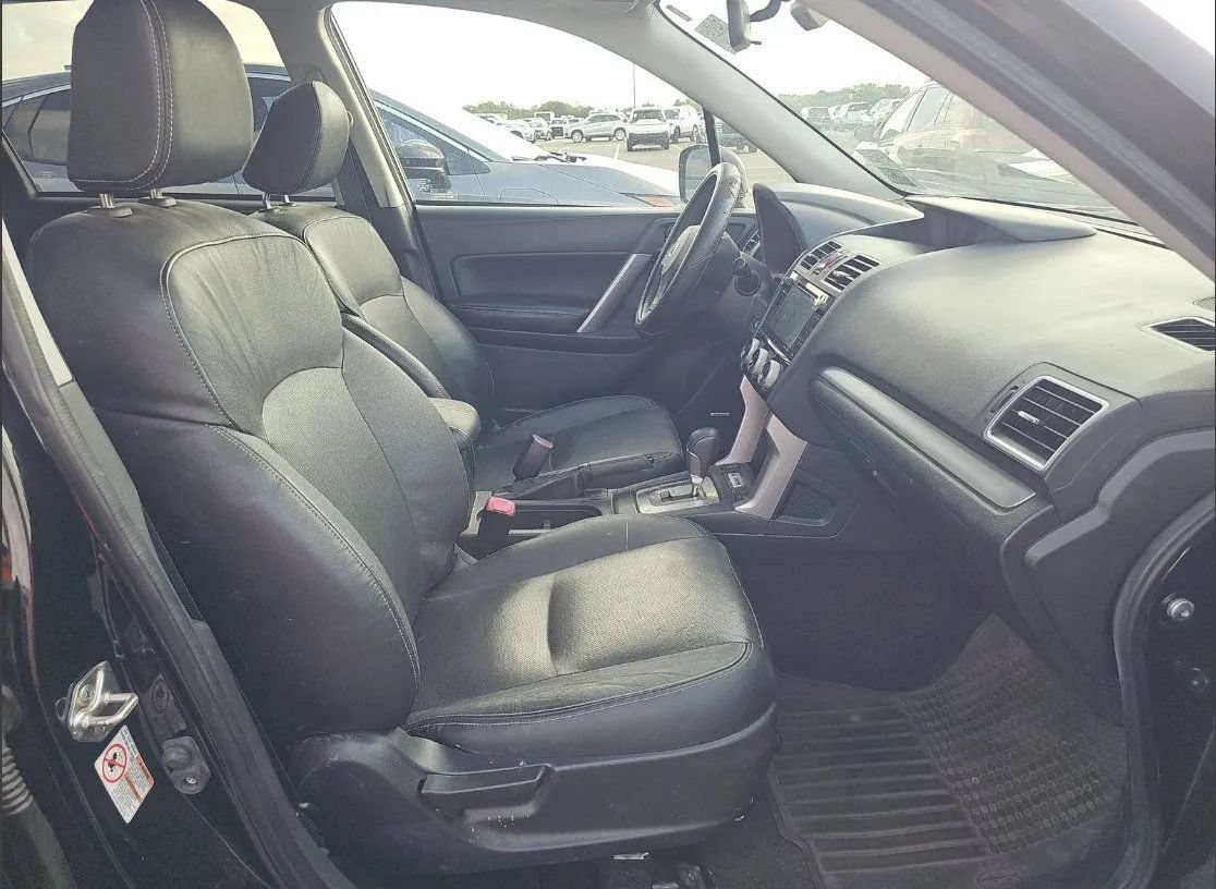 Used 2016 Subaru Forester 2.5i Limited AWD/4WD image 11