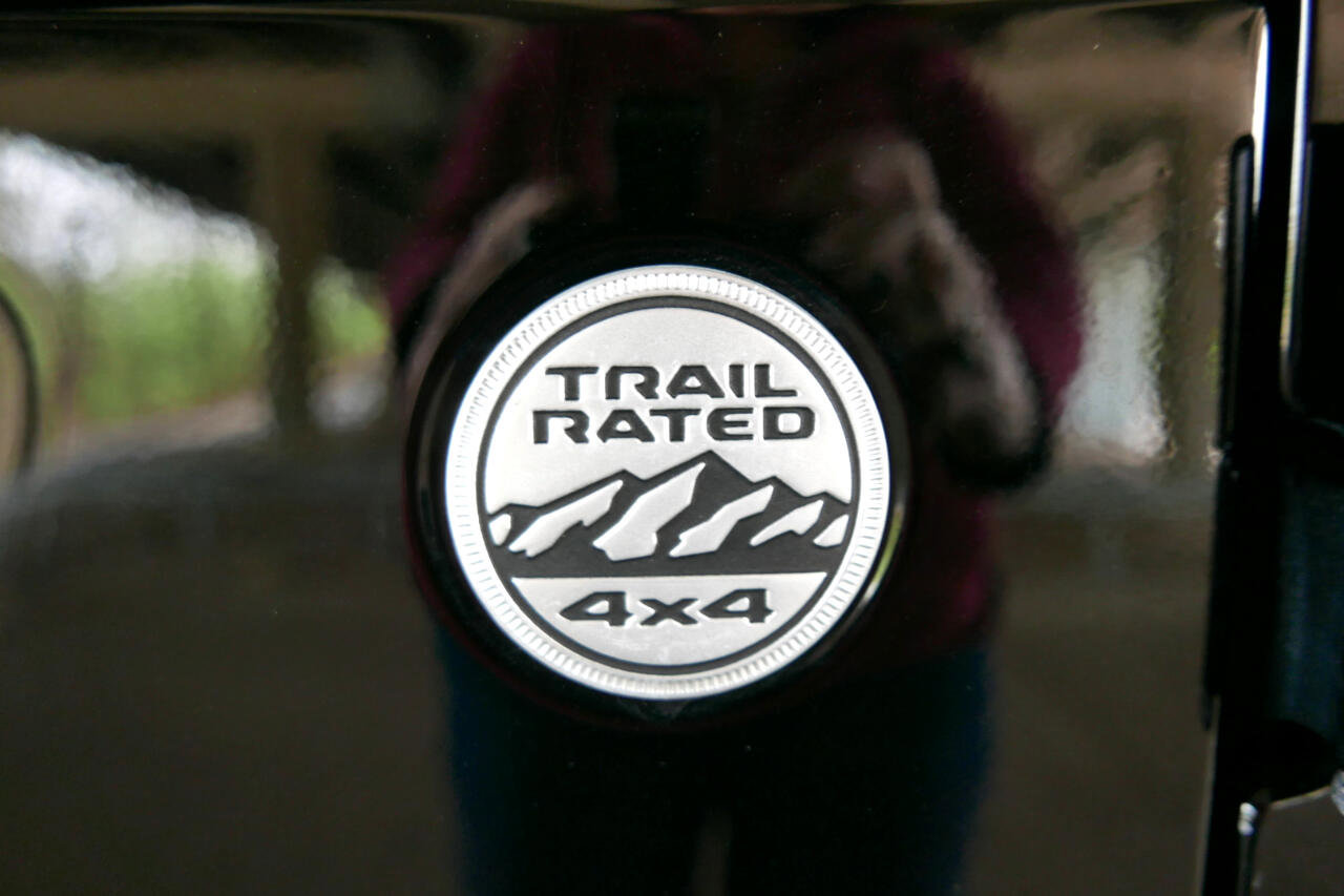 Used 2020 Jeep Wrangler Unlimited Sport image 21