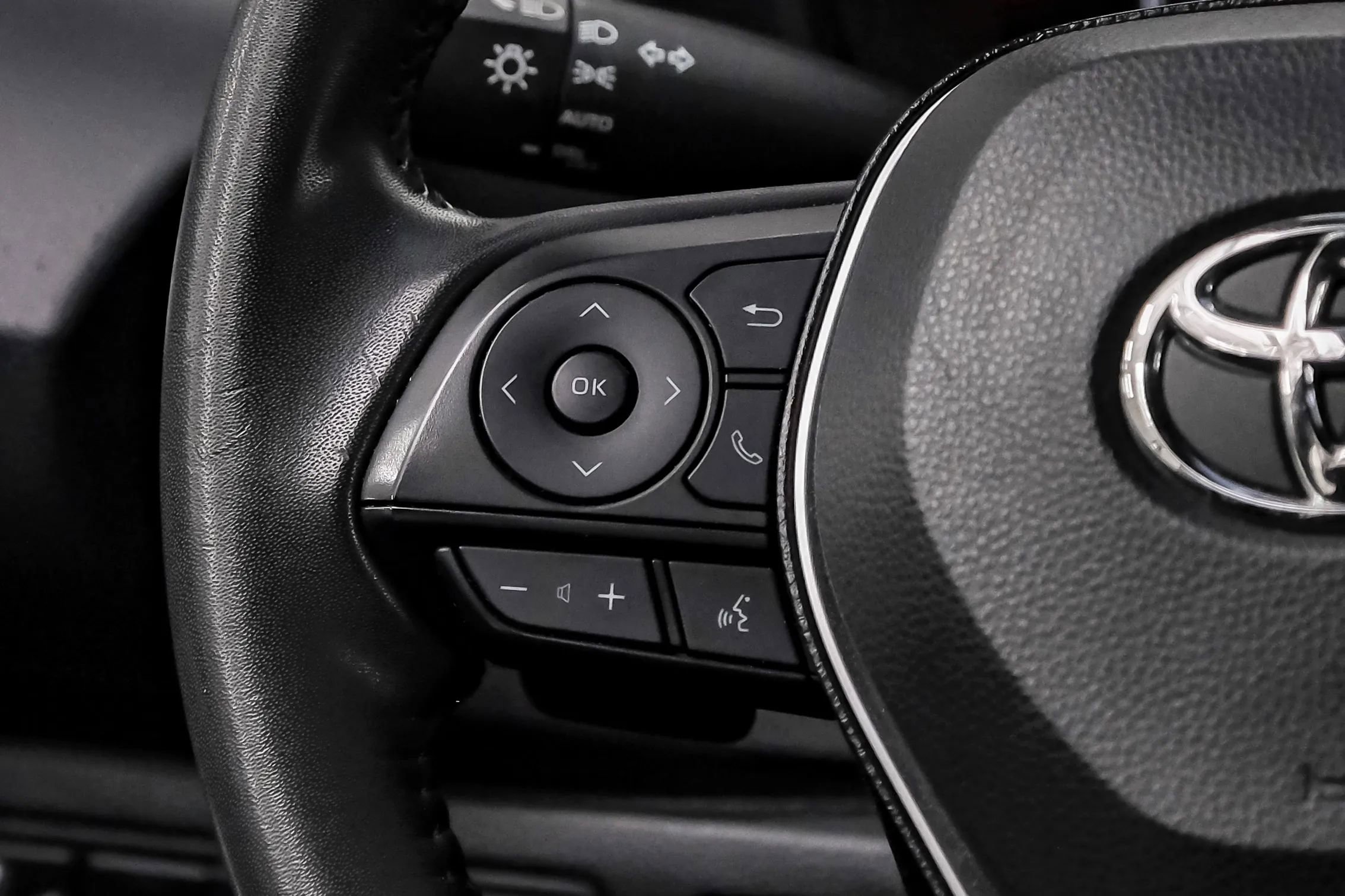 Used 2021 Toyota Corolla SE image 18