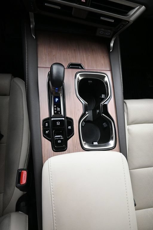Used 2023 Lexus RX 350 w/ Accessory Package (2T) AWD/4WD image 19