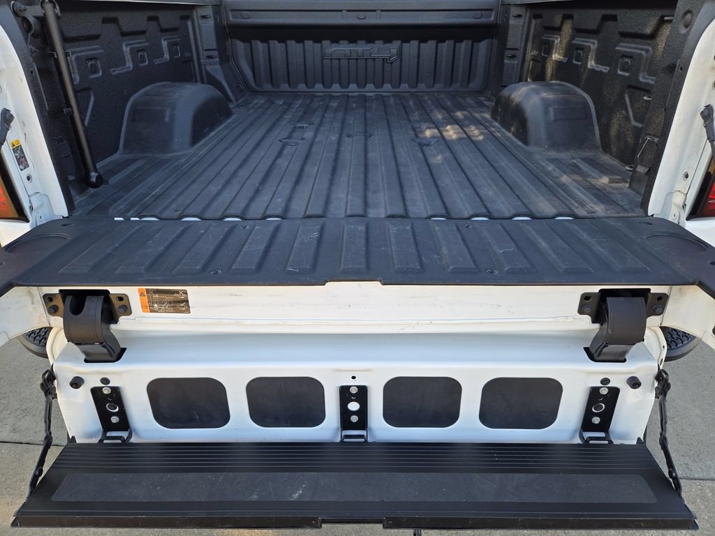 Used 2021 GMC Sierra 2500 AT4 w/ AT4 Premium Plus Package AWD/4WD image 32