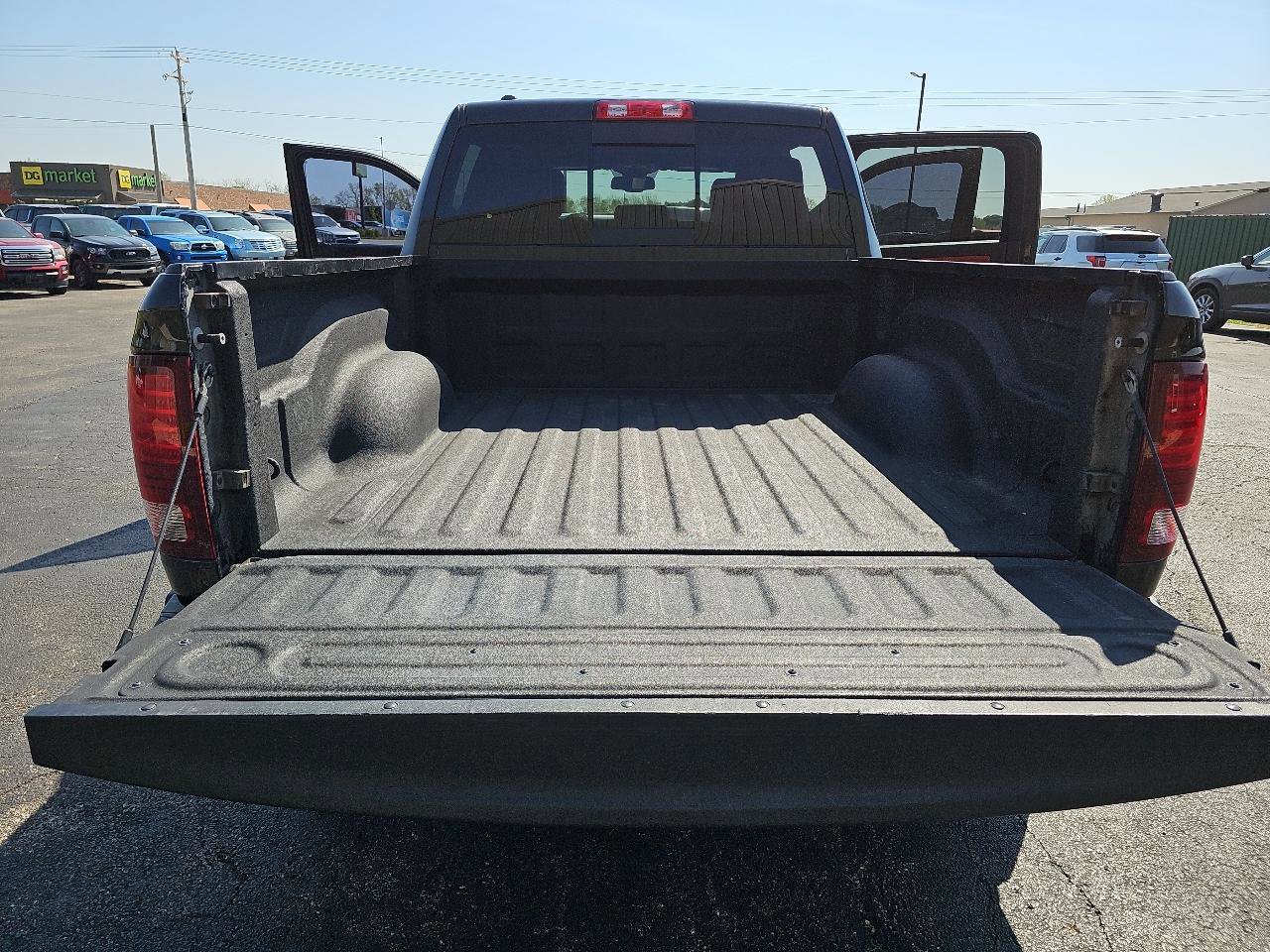 Used 2015 RAM 1500 Rebel w/ Luxury Group image 22