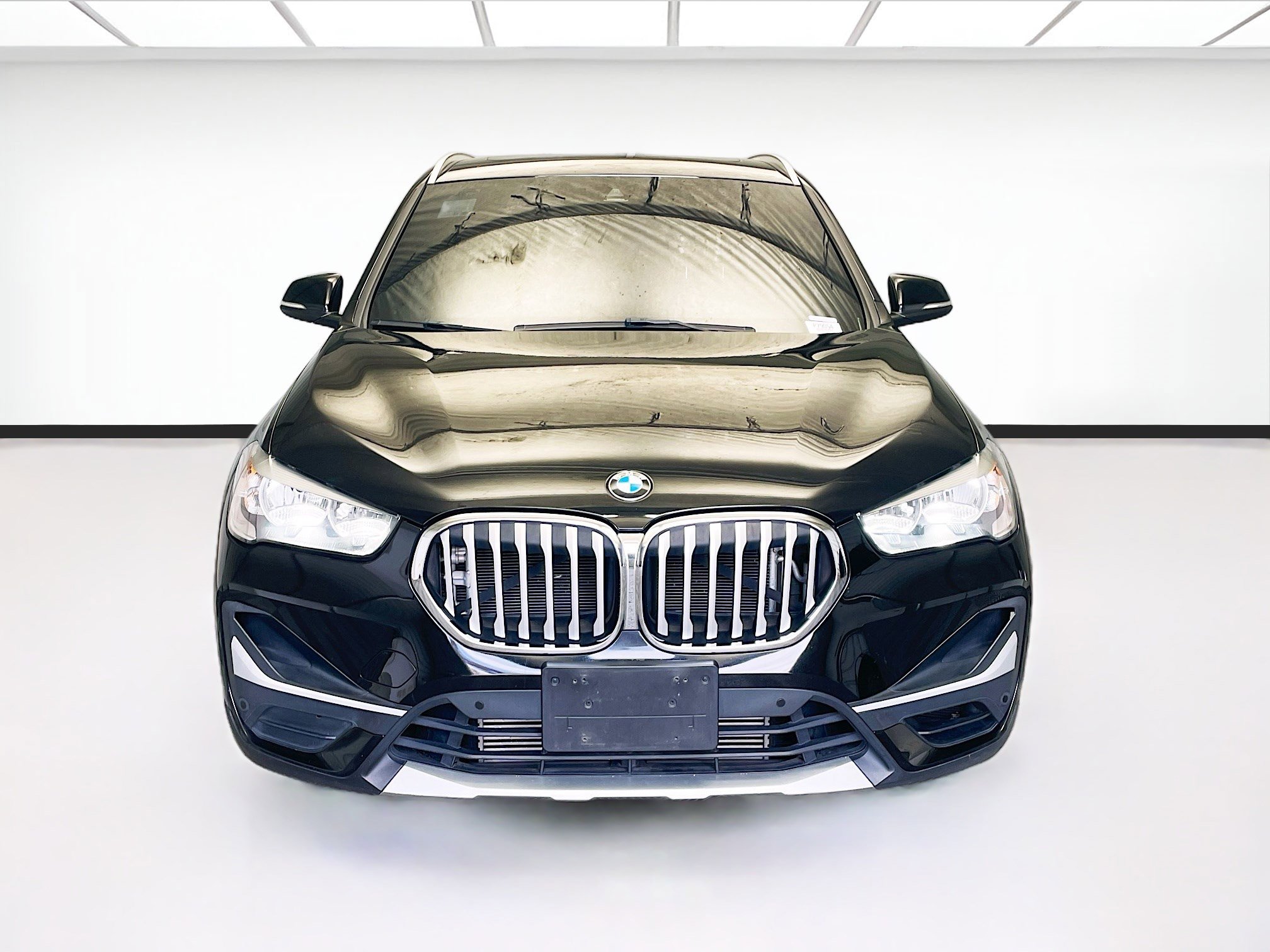 Used 2021 BMW X1 xDrive28i w/ Convenience Package AWD/4WD image 2