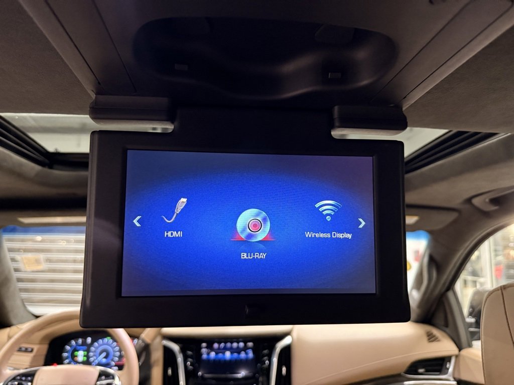 Used 2019 Cadillac Escalade Platinum image 35