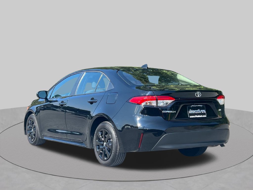 Used 2025 Toyota Corolla LE FWD image 9