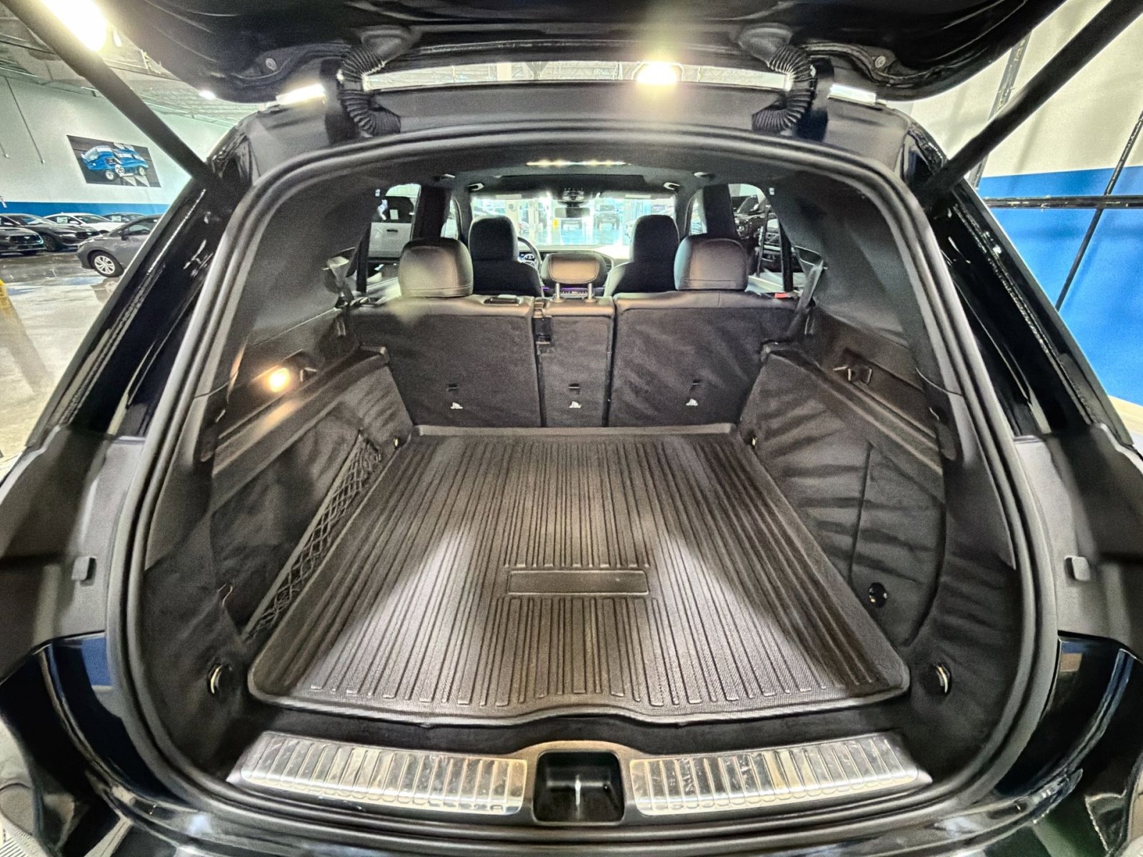 Used 2021 Mercedes-Benz GLE 350 4MATIC w/ Premium Package image 30