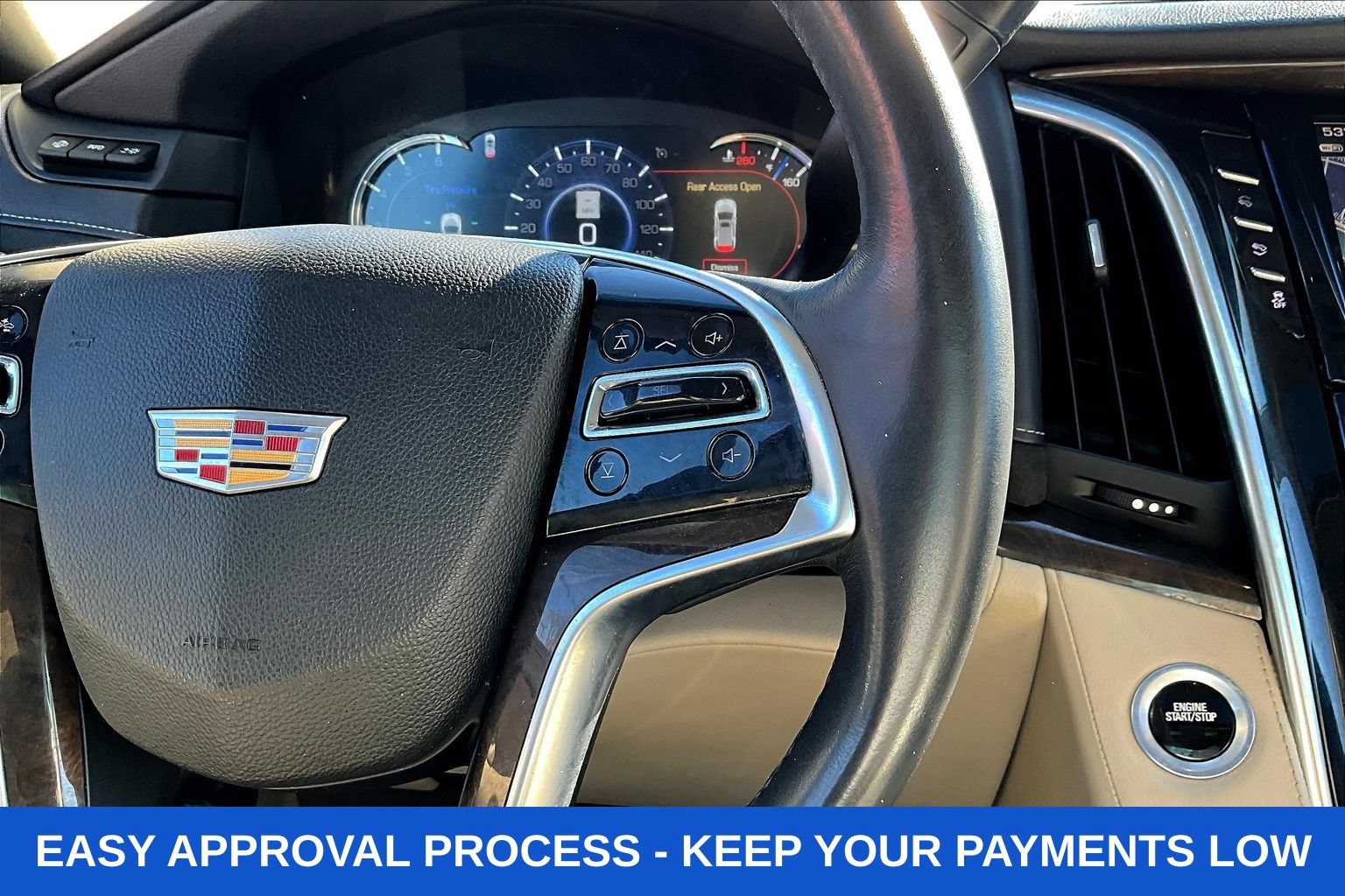 Used 2018 Cadillac Escalade ESV Luxury AWD/4WD image 16