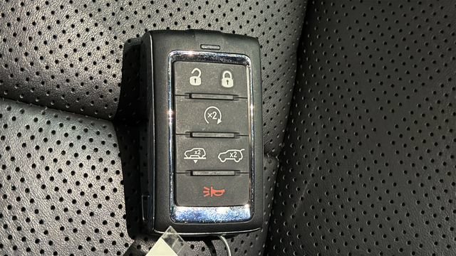 Used 2022 Jeep Grand Wagoneer Series II AWD/4WD image 47