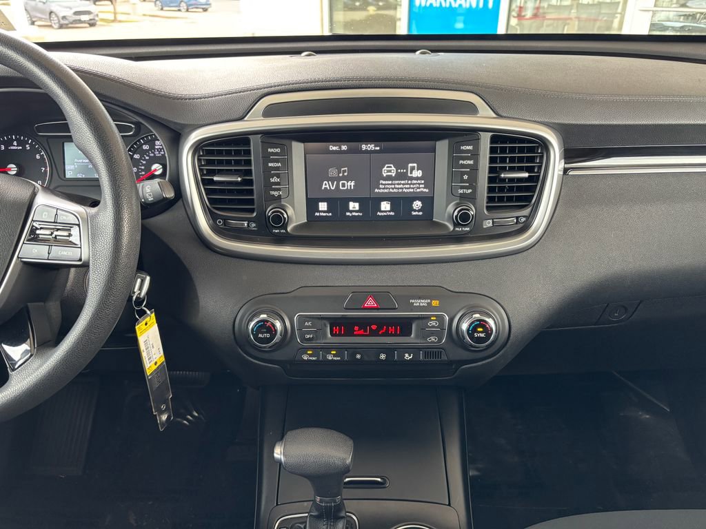 Used 2019 Kia Sorento LX image 13