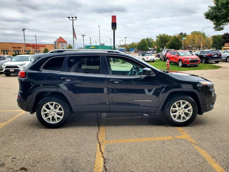 Used 2015 Jeep Cherokee Latitude w/ Cold Weather Group AWD/4WD image 4