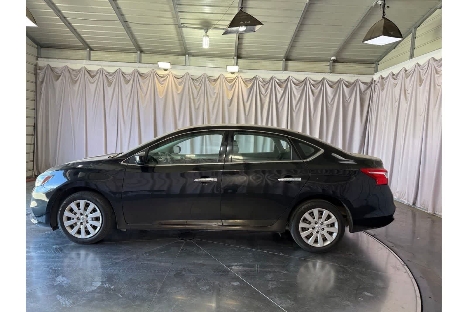 Used 2018 Nissan Sentra S FWD image 5