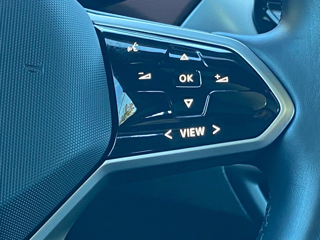 Used 2021 Volkswagen ID.4 Pro S w/ Gradient Package image 8