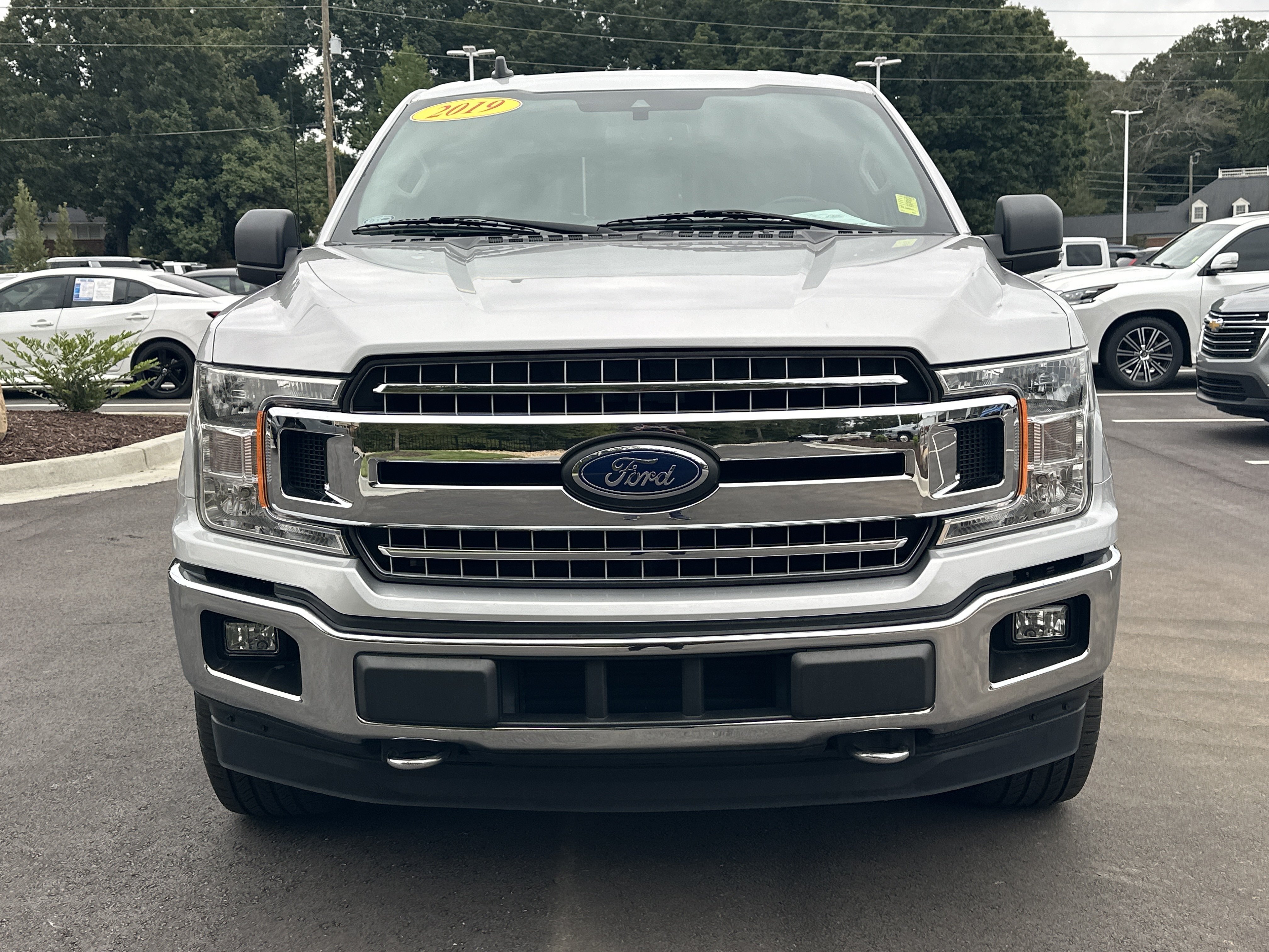 Used 2019 Ford F150 XLT w/ Equipment Group 302A Luxury AWD/4WD image 3