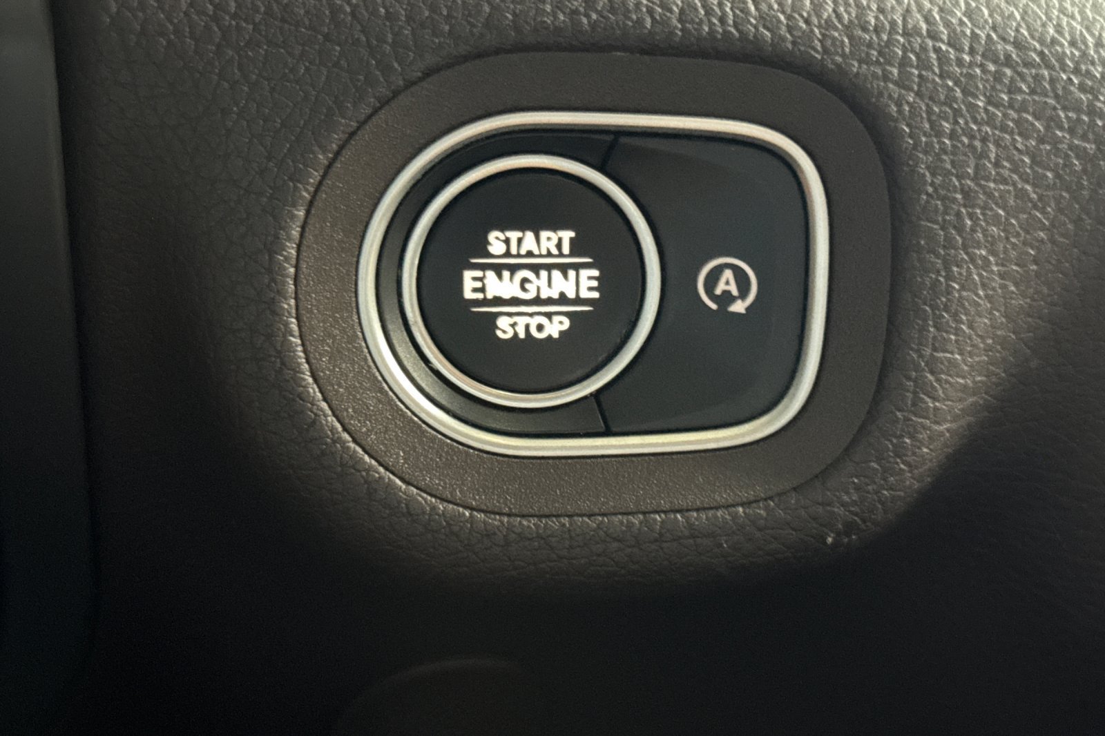 Used 2020 Mercedes-Benz GLE 350 4MATIC image 25