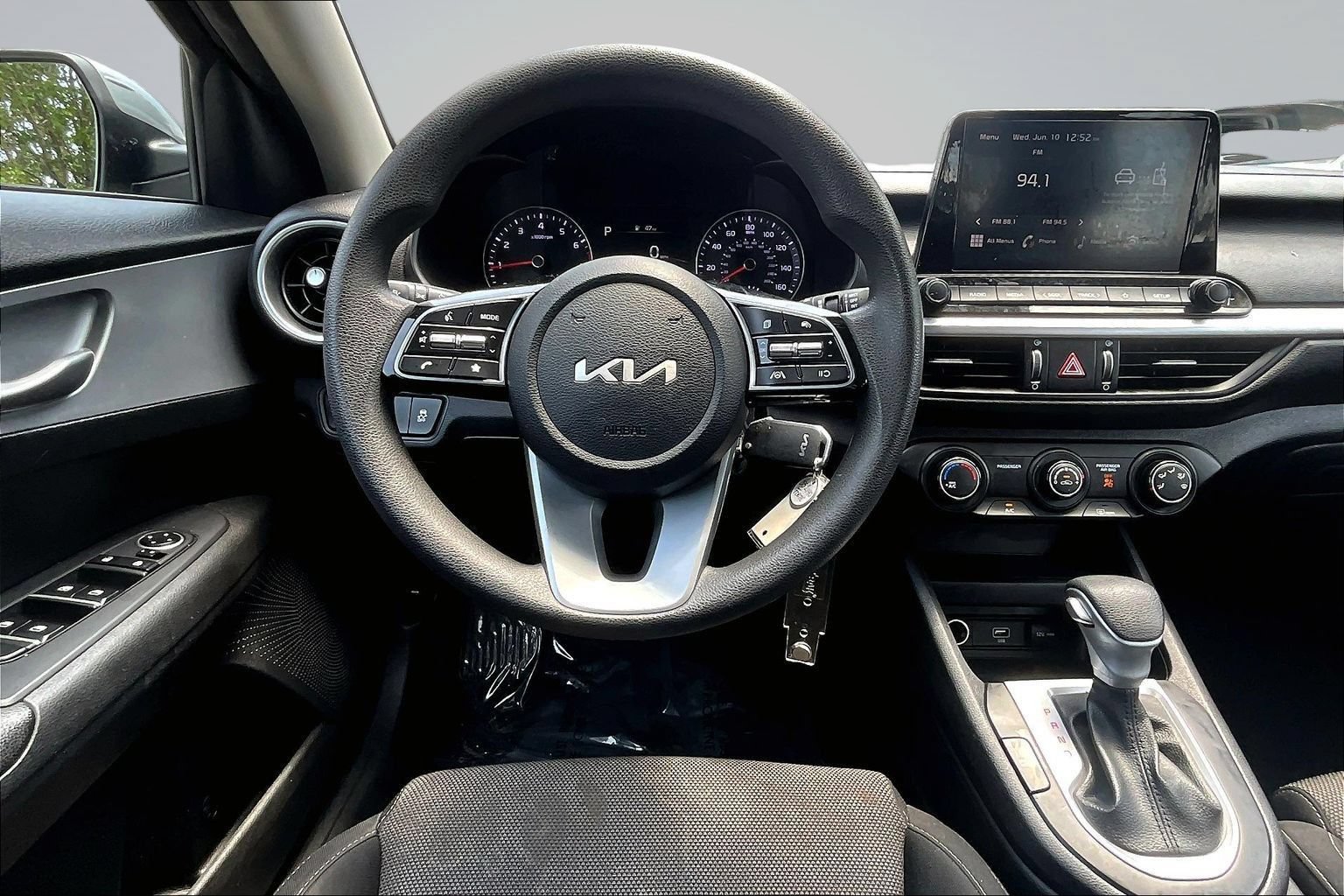 Used 2023 Kia Forte LXS FWD image 7