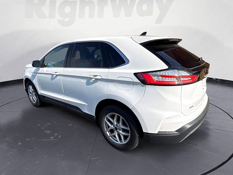 Used 2024 Ford Edge SEL AWD/4WD image 3