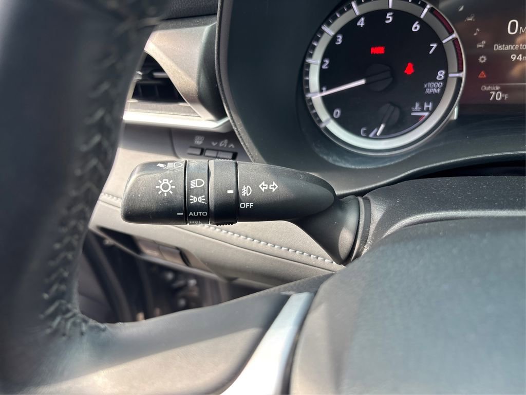 Used 2023 Toyota Highlander LE AWD/4WD image 25