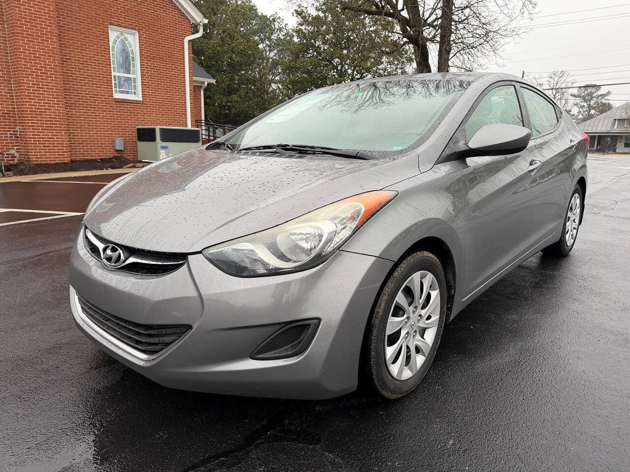 Used 2013 Hyundai Elantra GLS image 2