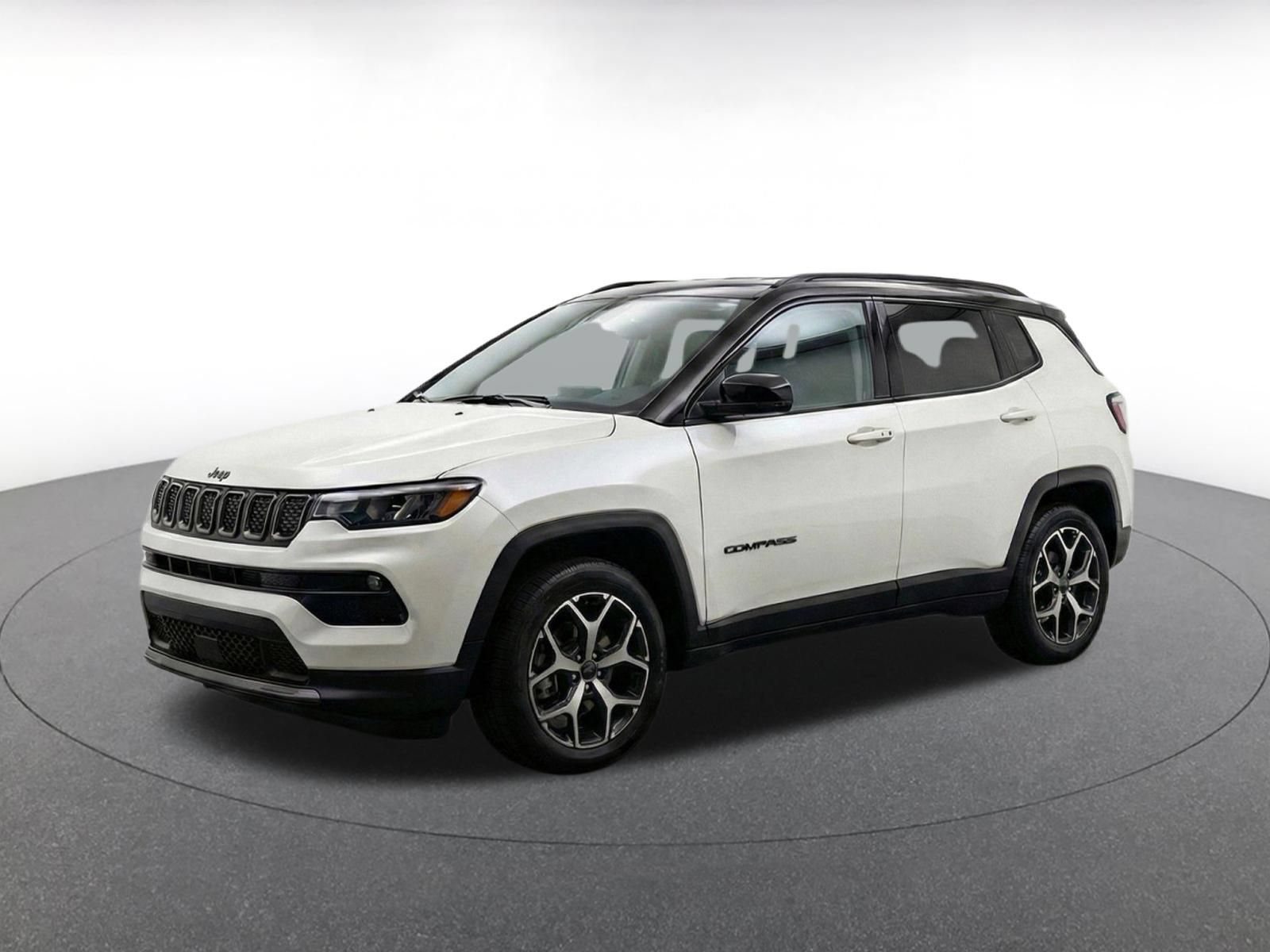 Used 2025 Jeep Compass Limited AWD/4WD image 3