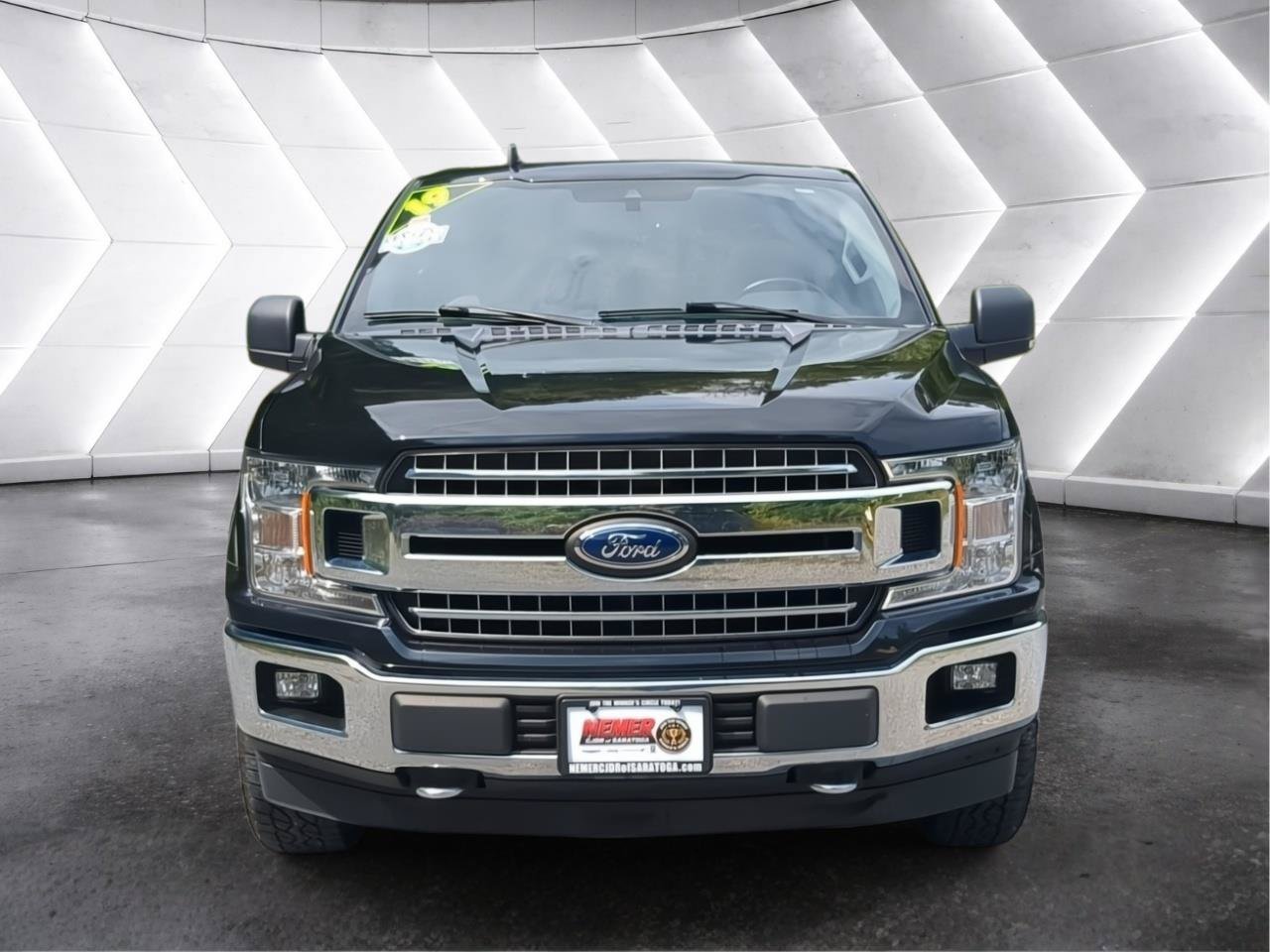 Used 2019 Ford F150 XLT w/ Equipment Group 302A Luxury AWD/4WD image 8