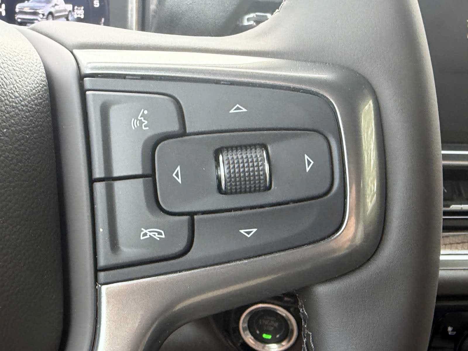 New 2026 Chevrolet Silverado 1500 LT w/ Leather Package AWD/4WD image 8
