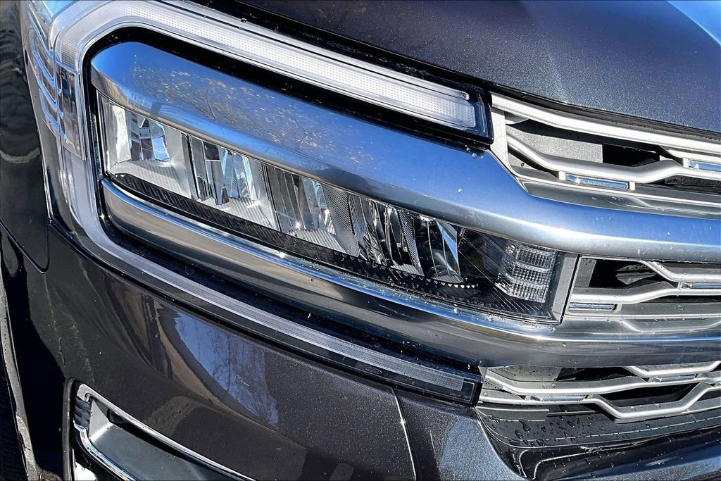 Certified 2024 Ford Expedition Platinum image 28