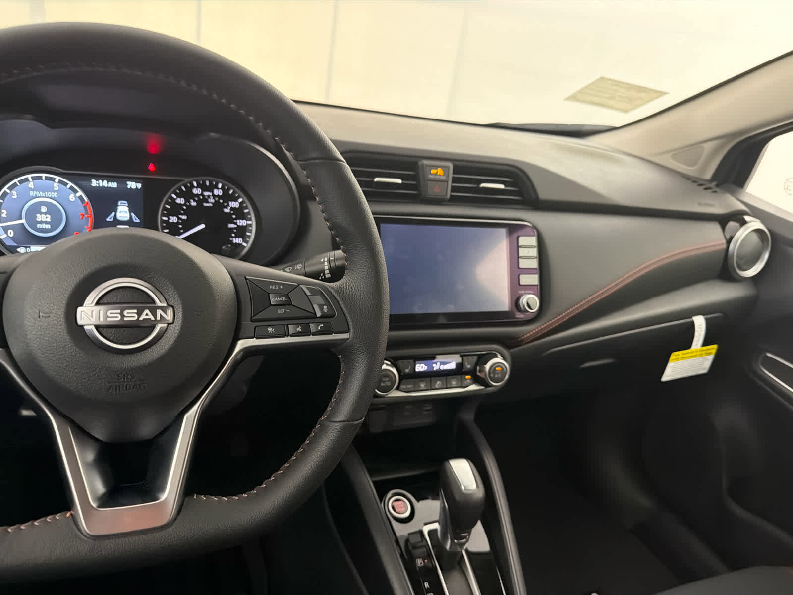 New 2025 Nissan Versa SR w/ Trunk Package image 19