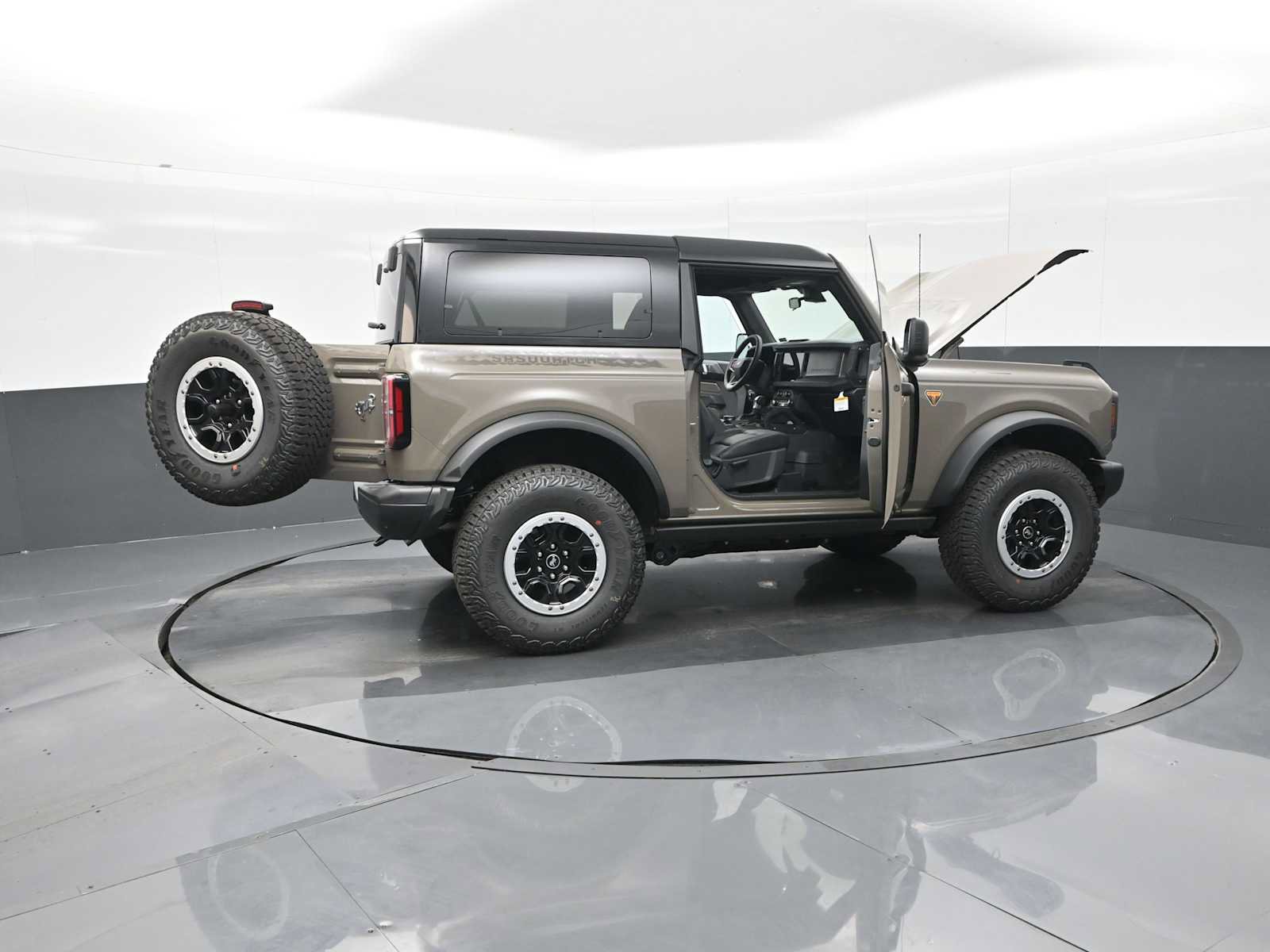 New 2025 Ford Bronco Badlands w/ Sasquatch Package image 28