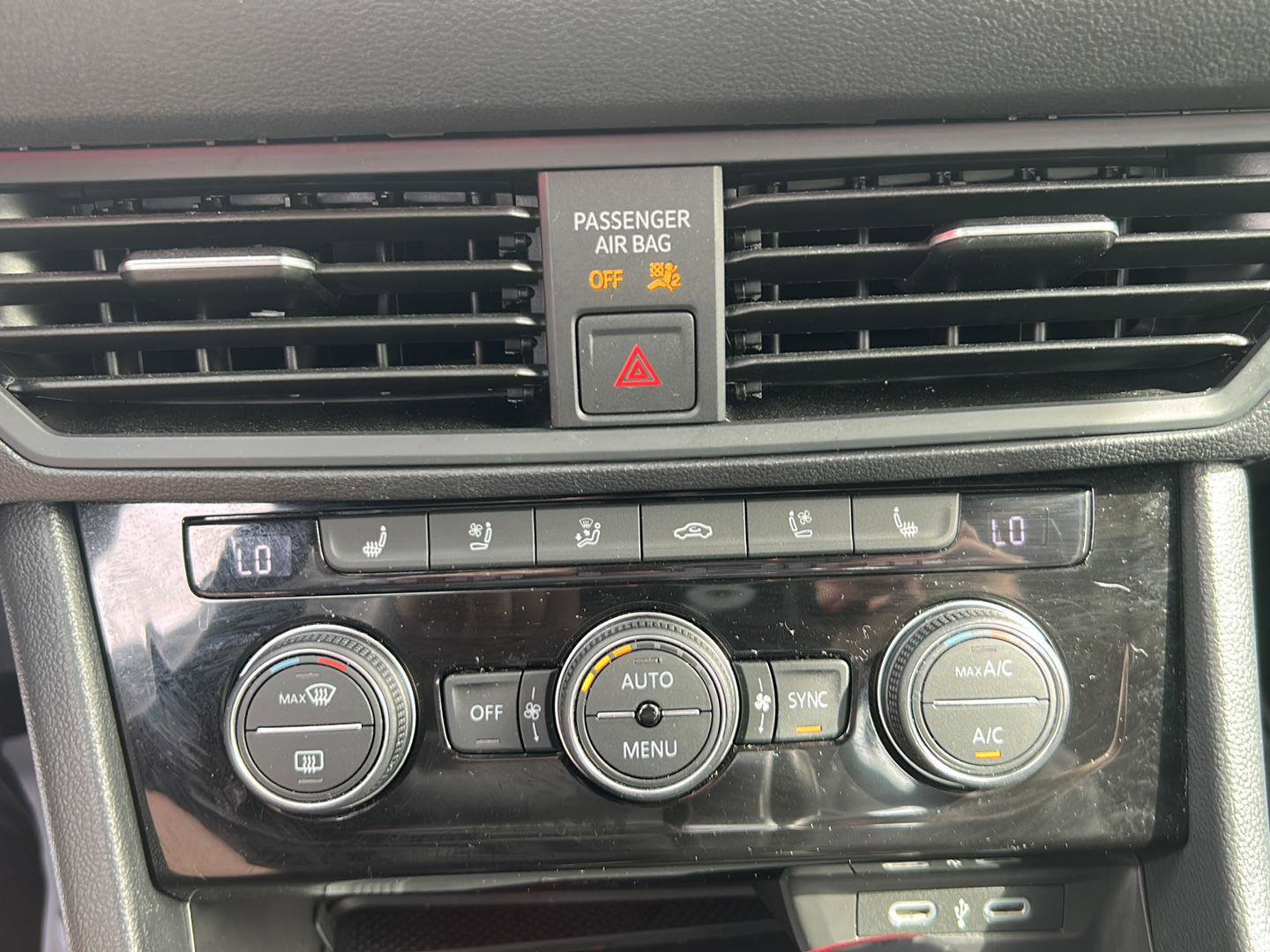 Used 2023 Volkswagen Jetta GLI Autobahn image 19