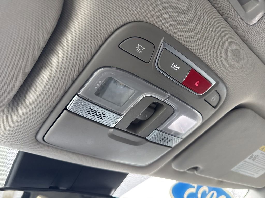 Used 2025 Kia Telluride S FWD image 34