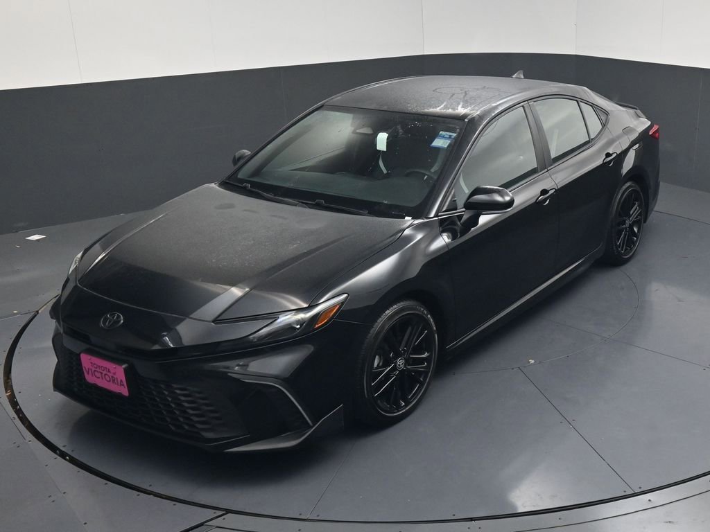 Used 2025 Toyota Camry SE w/ Convenience Package image 12