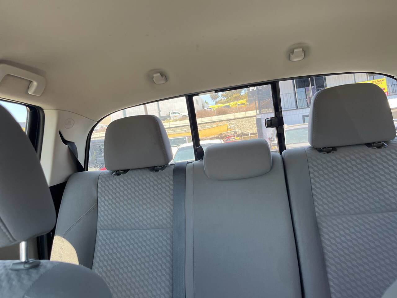 Used 2022 Toyota Tacoma SR image 27