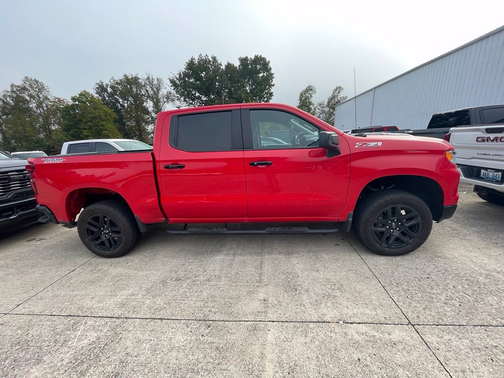 Used 2024 Chevrolet Silverado 1500 LT Trail Boss AWD/4WD image 6